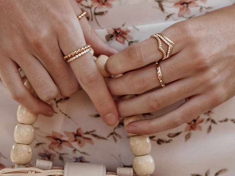 Women’s Nearest Friend – Vintage Gold Rings