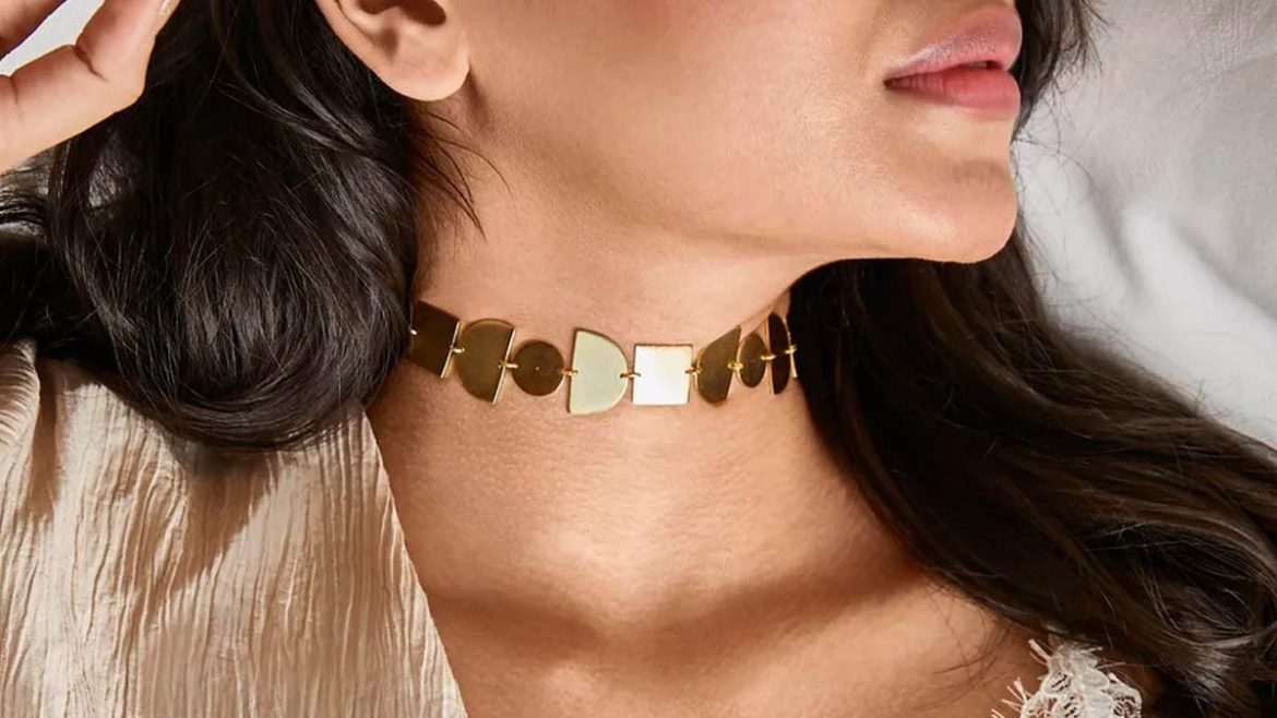 The Versatile Choker Necklace: How to Wear and Style It for Any Occasion.