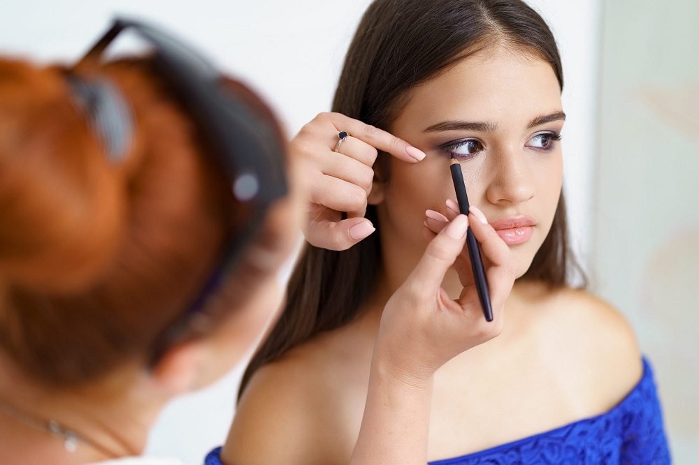 Step up Your Beauty Game: The Ultimate Guide to Microblading Classes